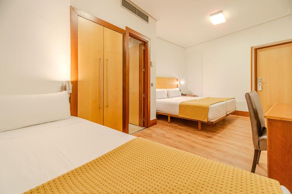 Triple Room interior